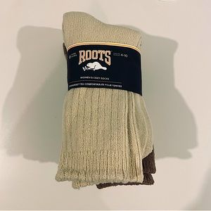 ROOTS Women’s Cozy Socks Size 4-10